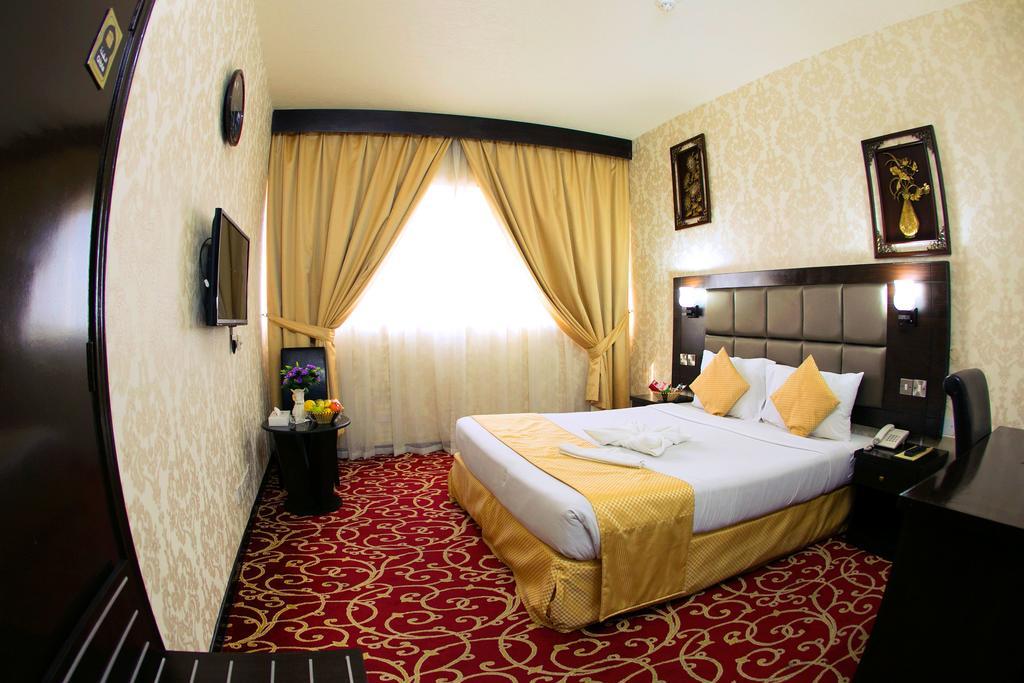 Rafee Hotel Dubai Bagian luar foto