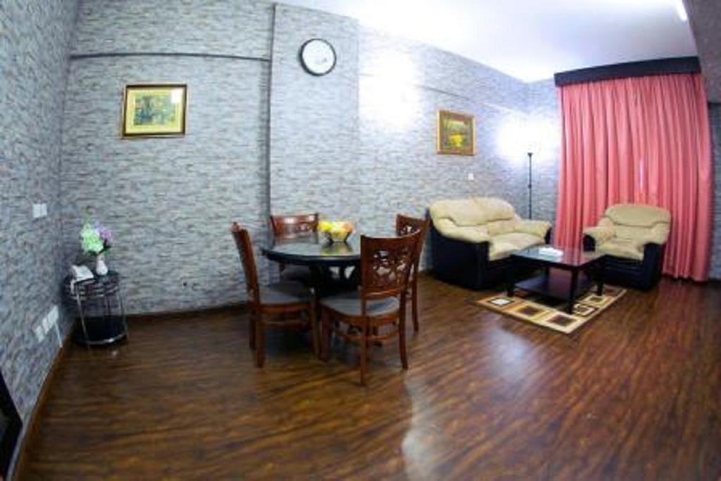 Rafee Hotel Dubai Bagian luar foto